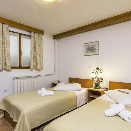 Banko Diana In דירה *